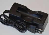 CARICABATTERIE LITIO  18650 + 1 BATTERIA